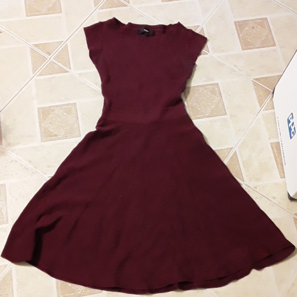 Xs wossimo burgundy dress